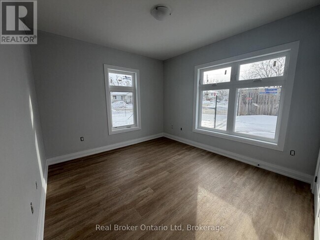 Photo du bâtiment - 60 Donald St