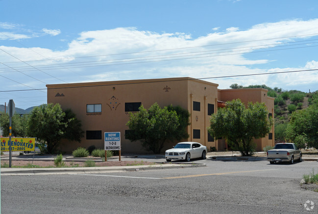 Building Photo - Mammoth Apartments