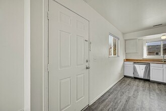 Building Photo - 1051 Mazatlan Cir