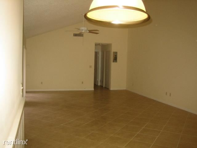 Foto del edificio - 2 br, 2 bath  - 1211 Summit Place Cir Apt A