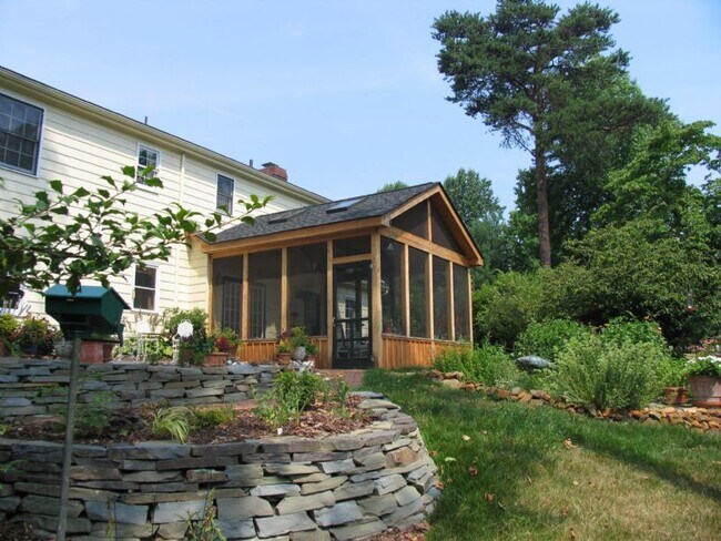 Building Photo - 1771 Old Brook Rd