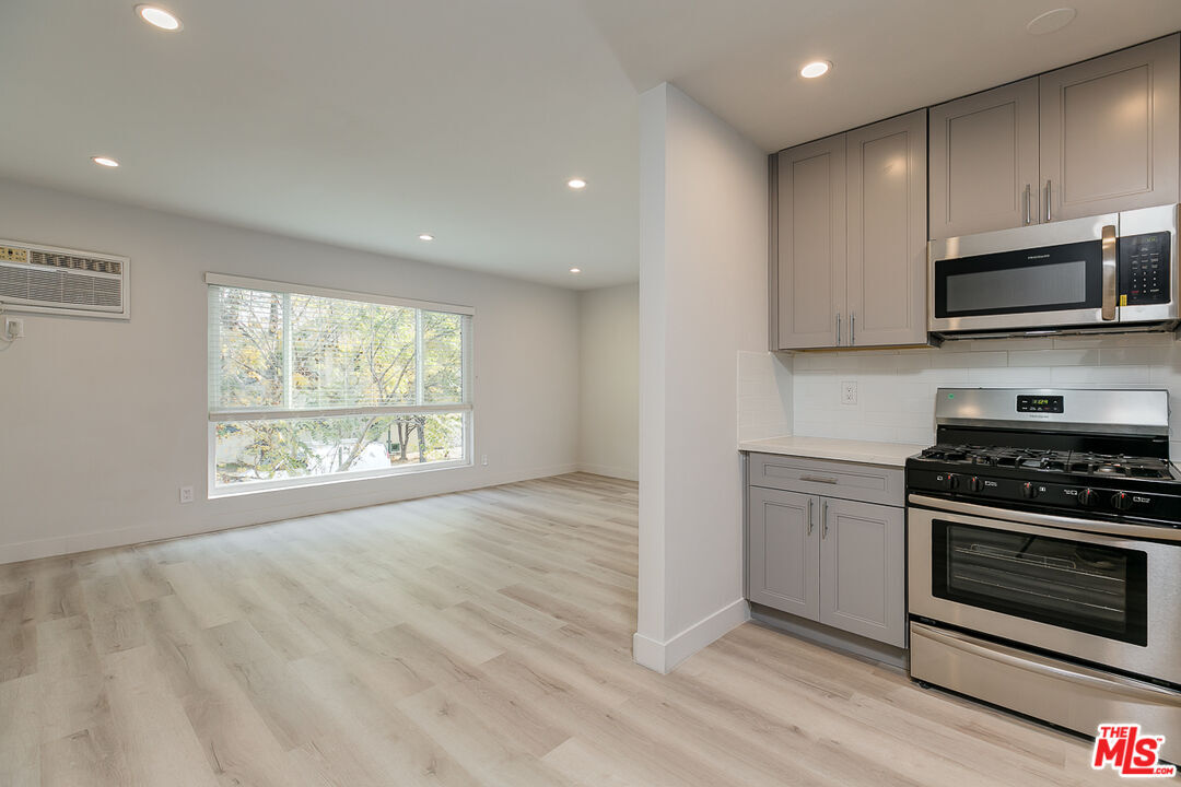 Foto principal - 2232 W 24th St
