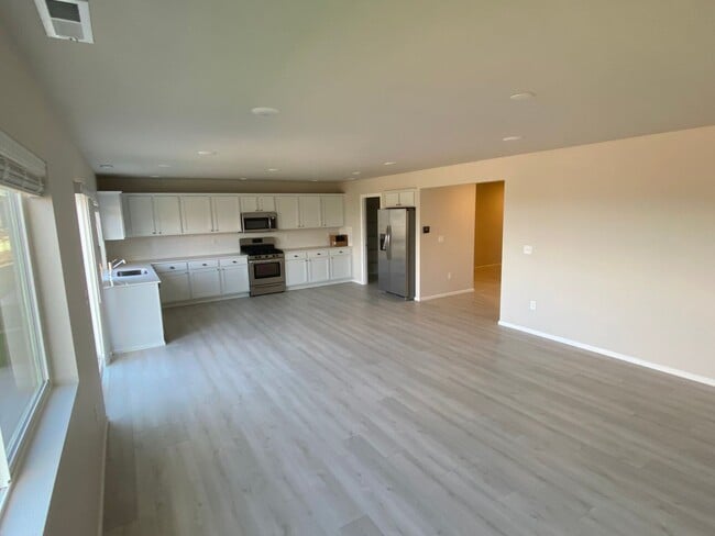 Building Photo - 100 NE Belfair Sta