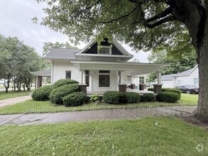 Building Photo - 512 S Pearl St