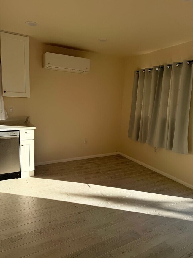 Photo - Dalton Apartment