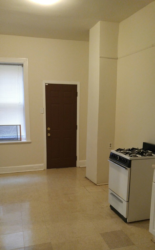 Building Photo - 5105 N 13th St