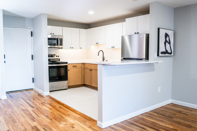 Cocina de apartamento de 2 habitaciones - Kenmore Apartments