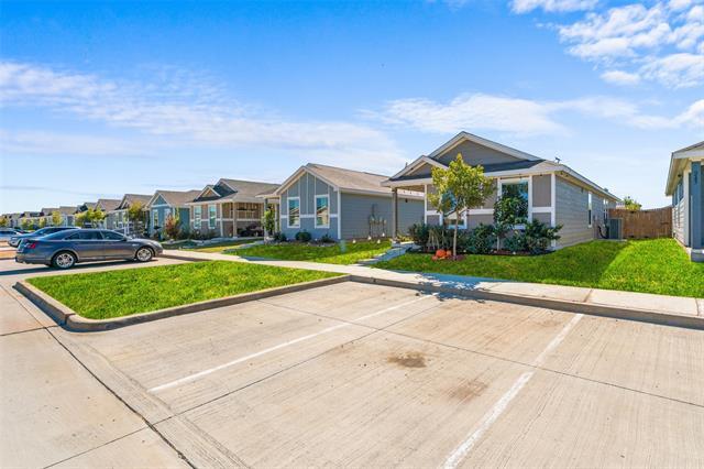 Building Photo - 241 Thresher Ln