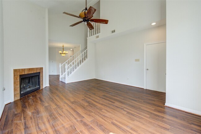 Building Photo - 308 N Ranch House Rd