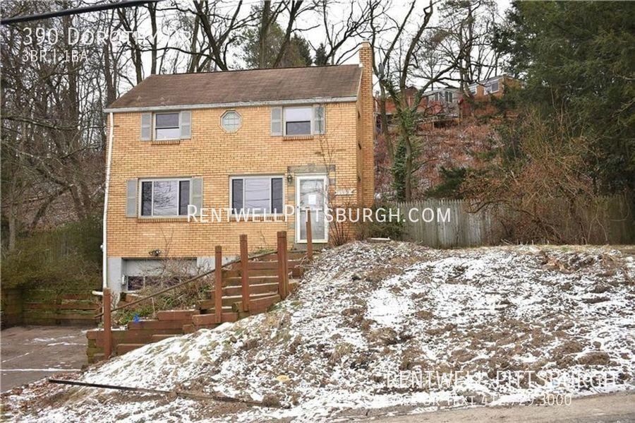 3 Bedroom home in Penn Hills House Rental in Pittsburgh, PA