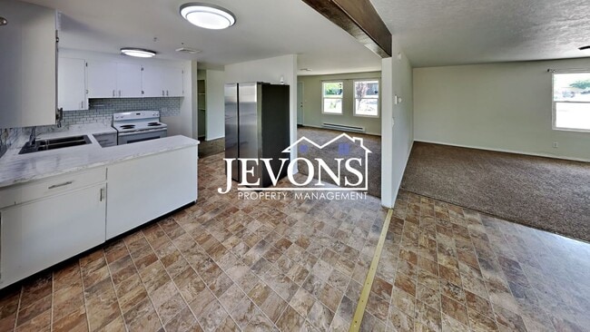 Building Photo - $500 Rent Credit | Spacious 4-bedroom home...