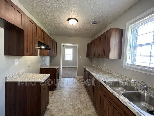 Foto del edificio - 1396 Silver St