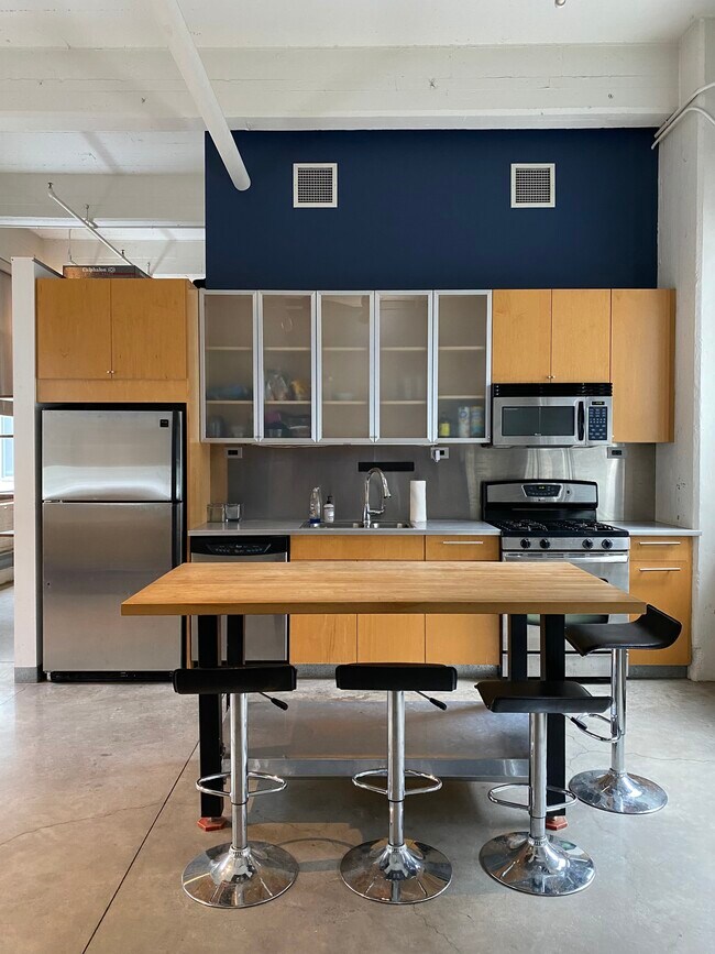 Kitchen - 700 Washington Ave N
