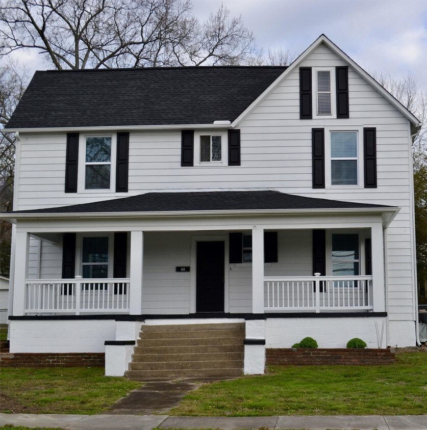 609 Chickamauga Ave, Knoxville, TN 37917 House Rental in Knoxville, TN
