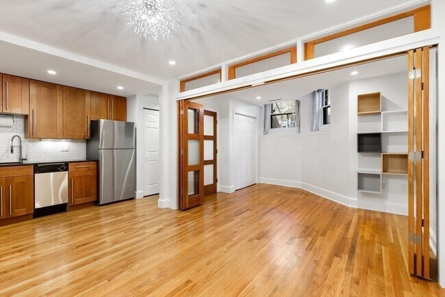 Foto del edificio - 270 Beacon St