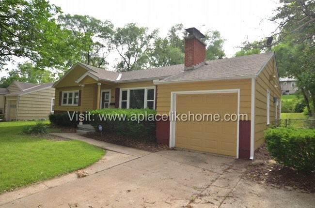 Foto del edificio - 8408 Cherry St