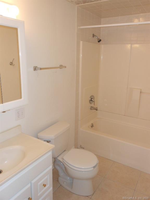 1678 Center Groton Rd Unit B, Ledyard, CT 06339 Condo for Rent in
