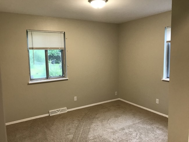 Building Photo - RENT-TO-OWN 2113Jamestown
