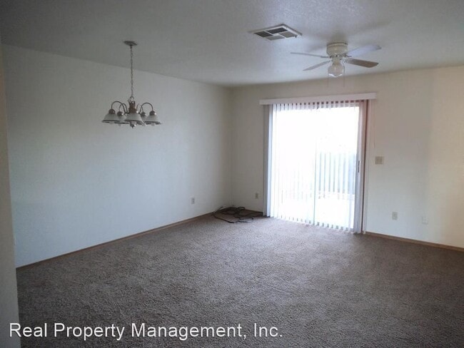 Building Photo - 5382 Valleyridge Dr