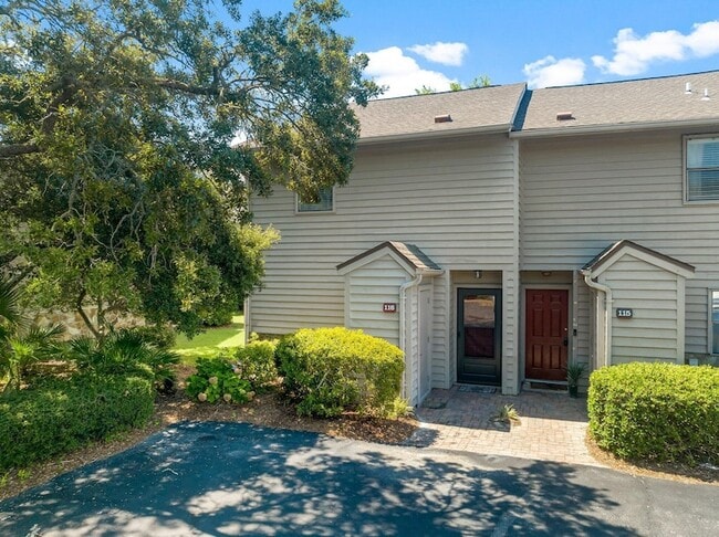 Building Photo - 100 N Myrtle Dr