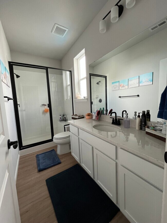 Foto del edificio - 13824 Deertrack Ln