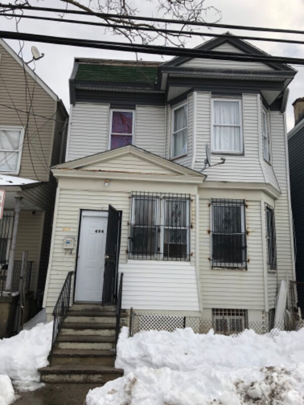 Primary Photo - 494 S 19th St