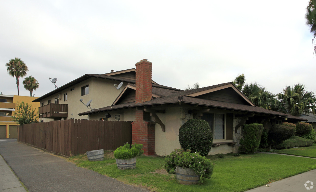Primary Photo - 2077 S Jetty Dr