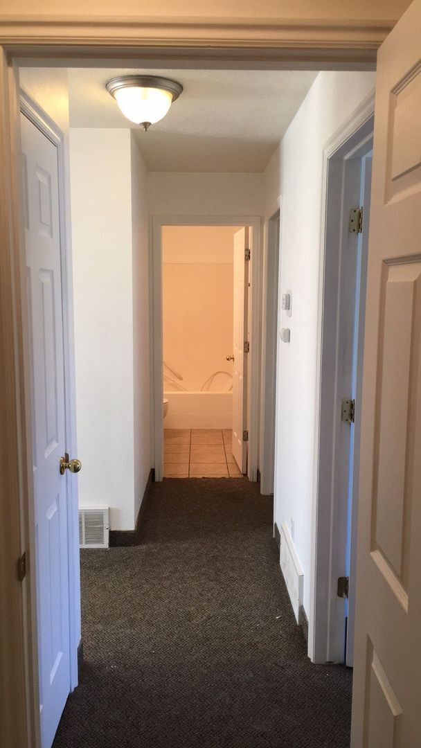 Building Photo - Charming Nephi 4-Plex, Pet Friendly