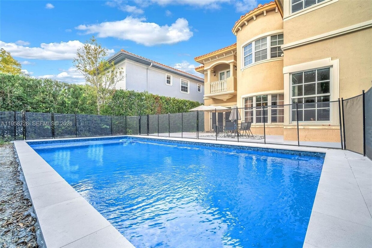 Photo - 545 Forest View Circle 0, Dania Beach, FL 33312