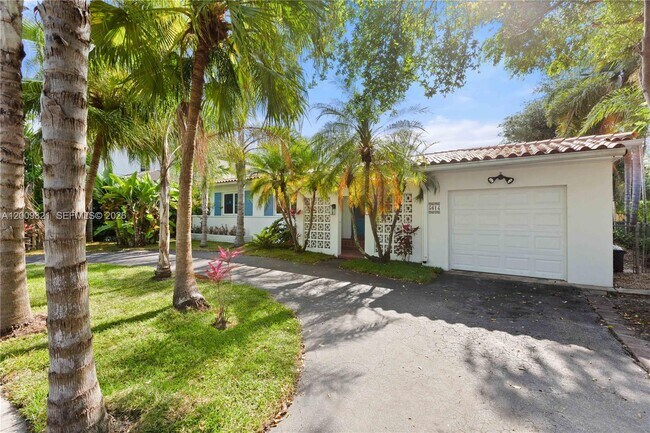 Foto del edificio - 5614 San Vicente St