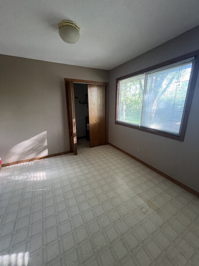 16 Park Crest Ct, Eldridge, IA 52748 Townhome Rentals in Eldridge IA