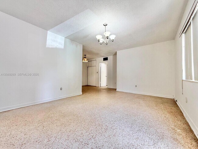 Foto del edificio - 609 Lenox Ave.