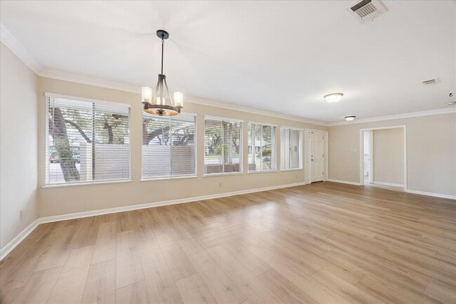 Building Photo - 4106 Greystone Dr