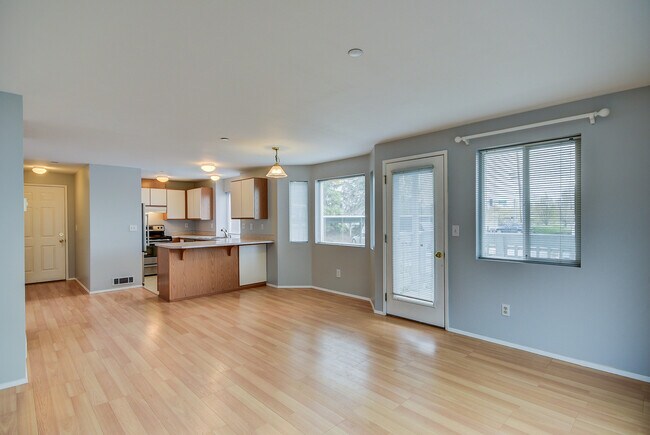 Foto del edificio - 485 SW Bayshore Dr