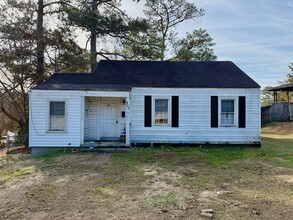 Building Photo - 922 E Glenn Ave