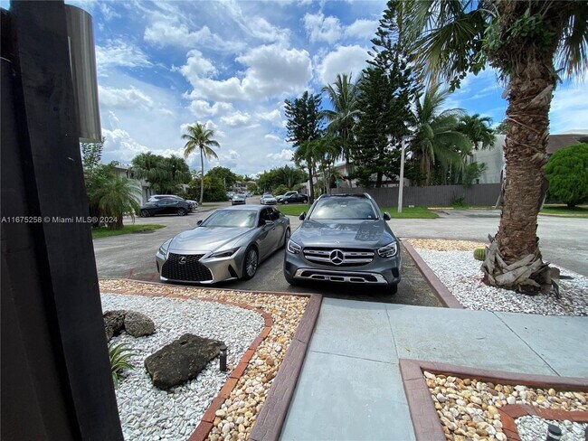Foto del edificio - 11379 SW 65th St