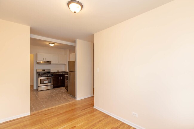 Foto del edificio - 4959 N Albany Ave
