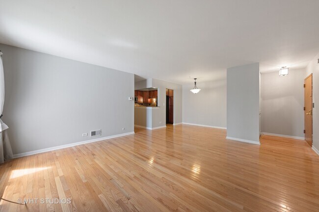 Building Photo - 7401 Blackburn Ave