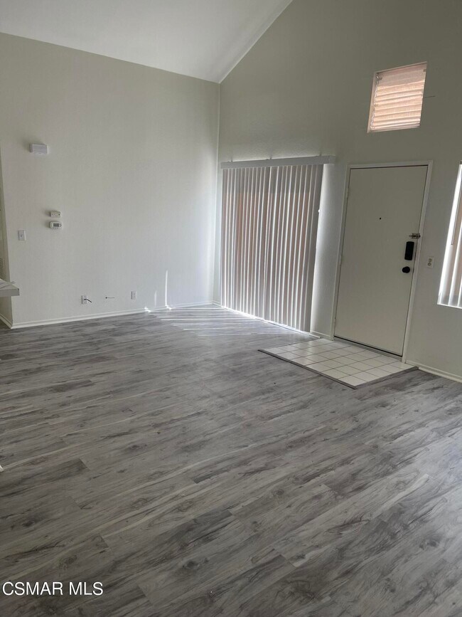 Building Photo - 24412 Valle Del Oro