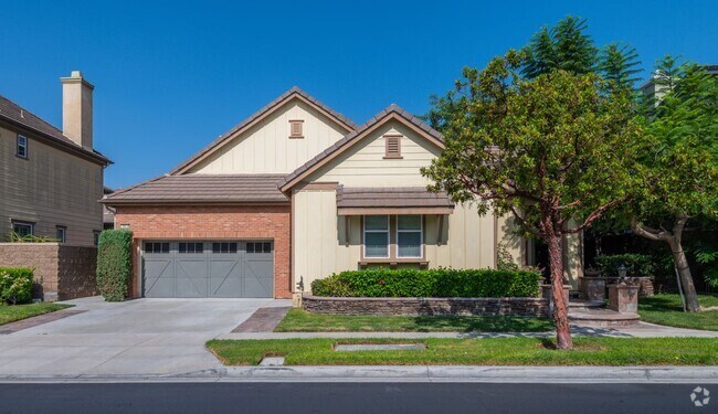 Building Photo - 15519 Sonora St