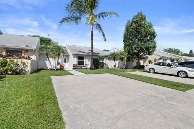 Building Photo - 258 Palmetto Ct