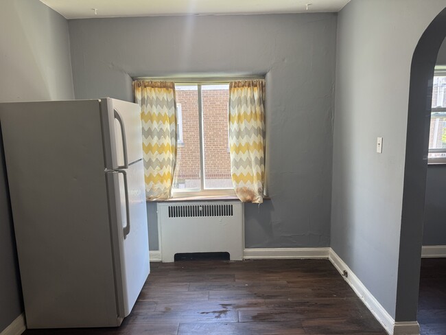 Building Photo - 6226 Kennedy Ave