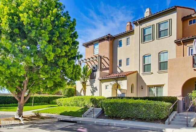 Foto del edificio - Beautiful 3Bdm 2.5Ba Townhome in a Prime San Marcos Location