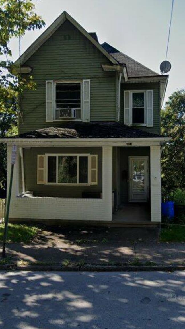 Building Photo - 403 Beaver St