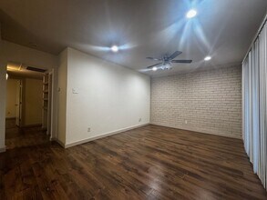 Building Photo - 4123 Avondale Ave