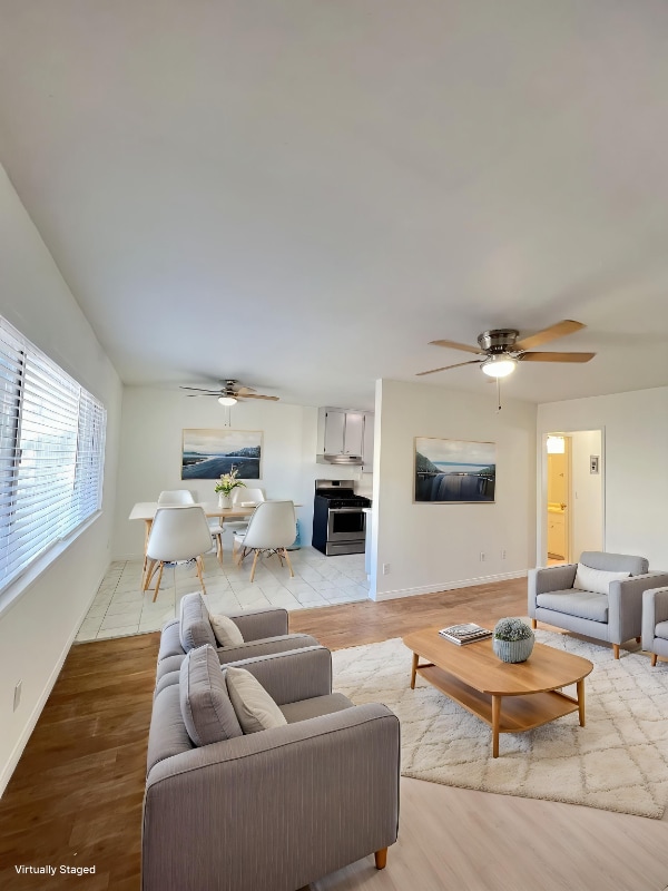 Building Photo - 14650 Saticoy St