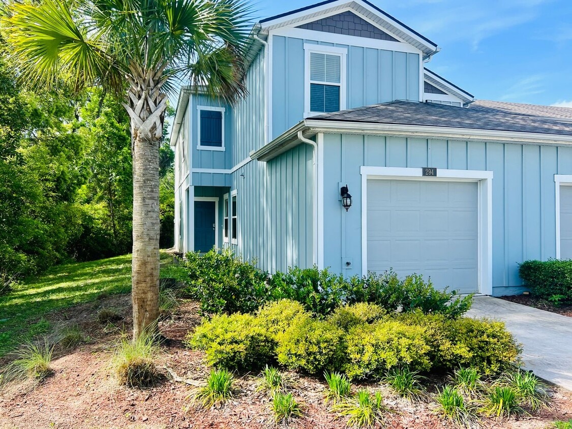 TH in North Jacksonville Townhome Rentals in Jacksonville FL