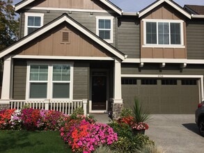 Building Photo - 6346 NW Trowbridge Dr