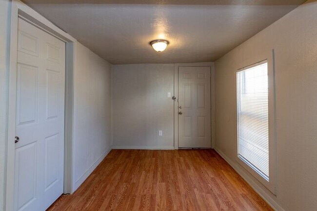 Building Photo - Move in Special!! $0 Application Fee and $...