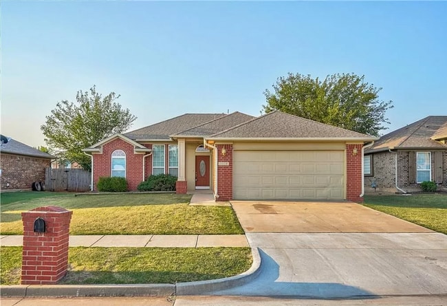 Beautiful 3 Bed 2 Bath in Edmond - Beautiful 3 Bed 2 Bath in Edmond House